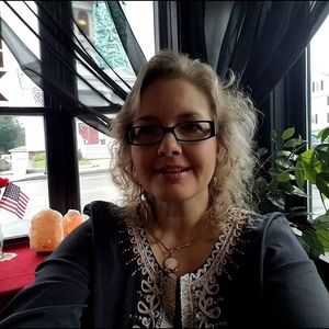 Meet your Posher, Clara